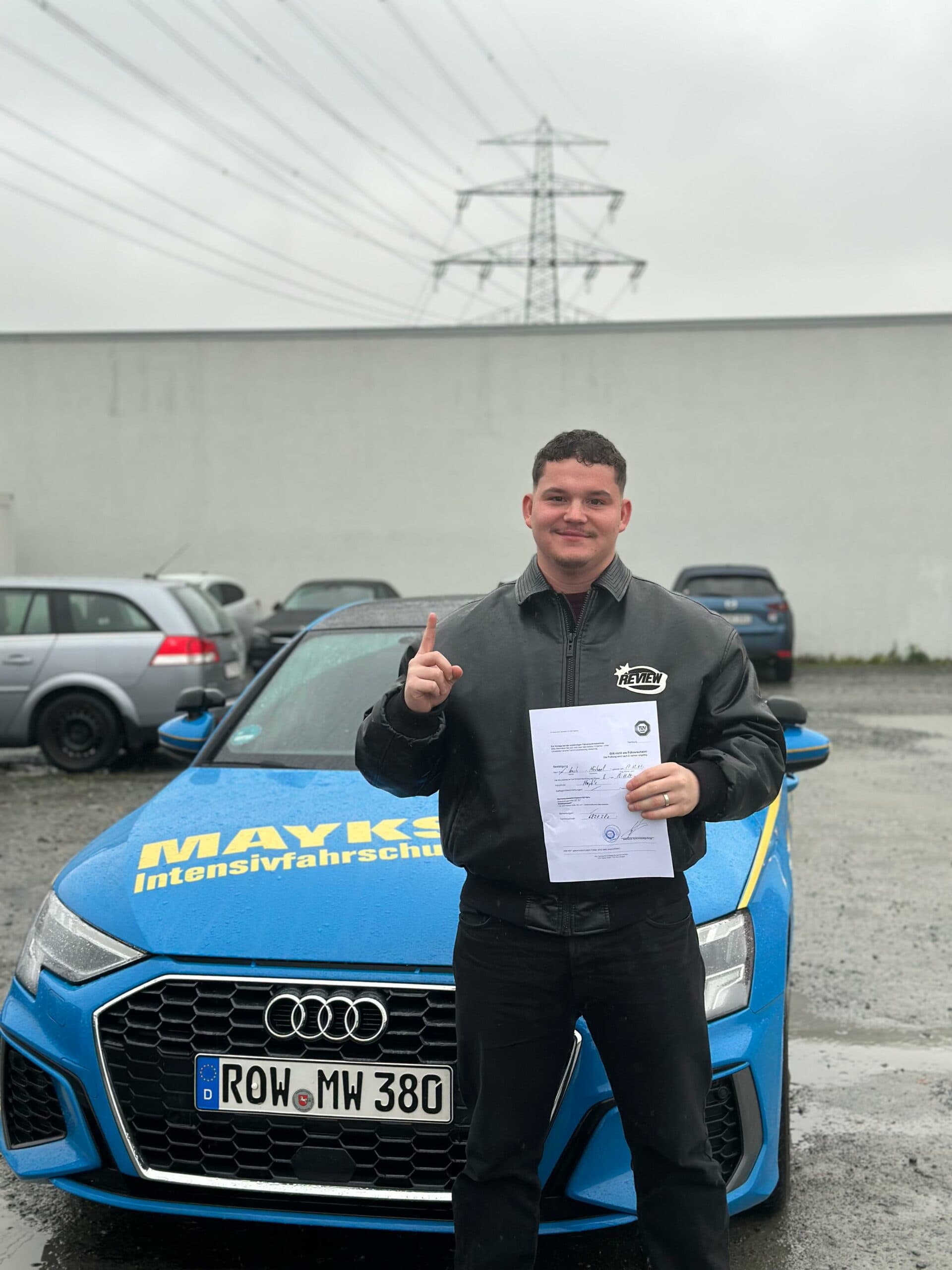 Bestandene Prüfung bei Mayks Fahrschulen Hamburg #11