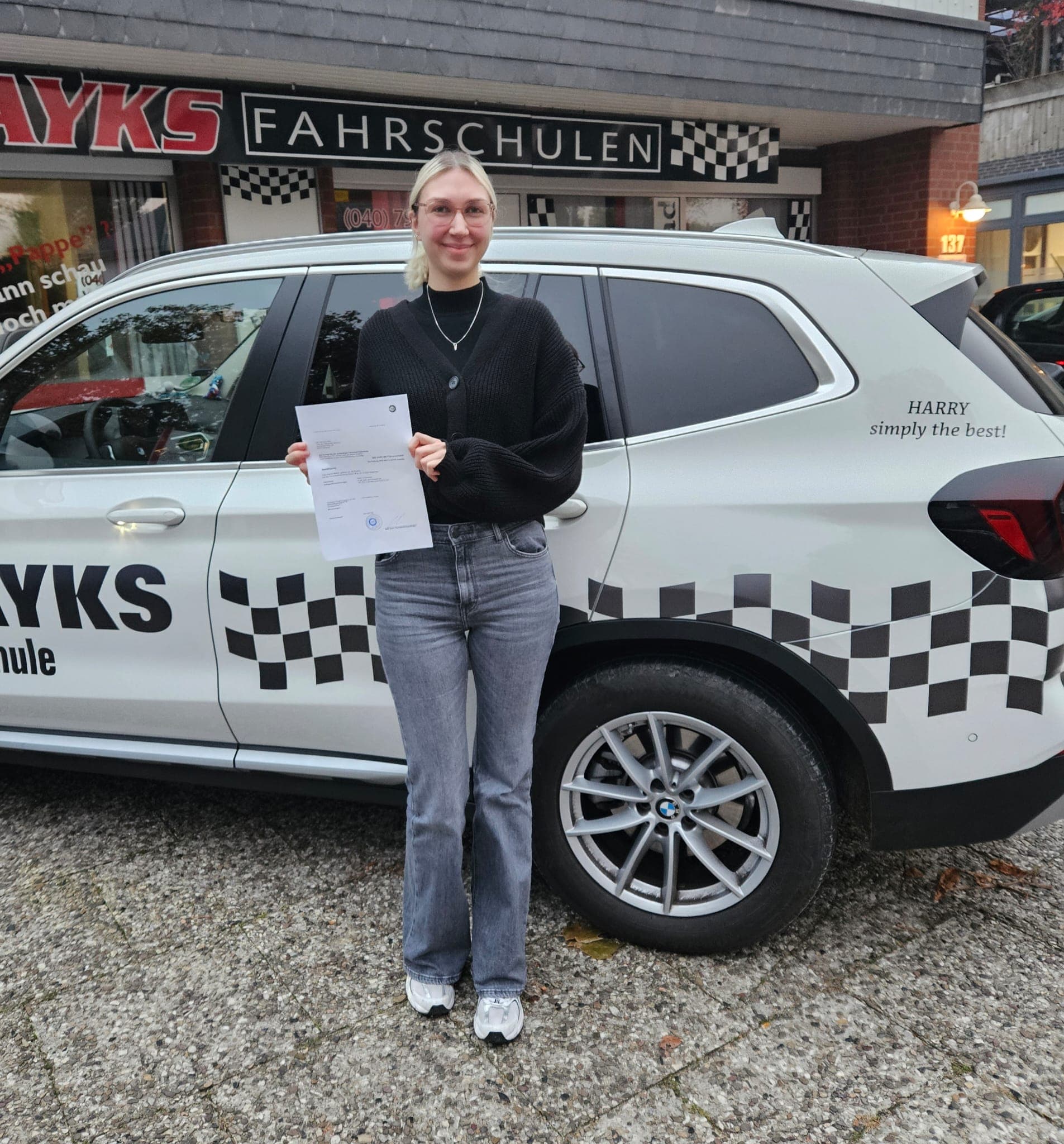 Bestandene Prüfung bei Mayks Fahrschulen Hamburg #23